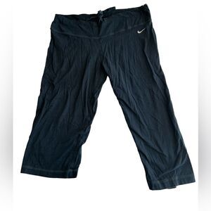 Nike capri pants